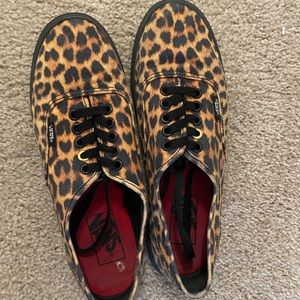 Leopard vans